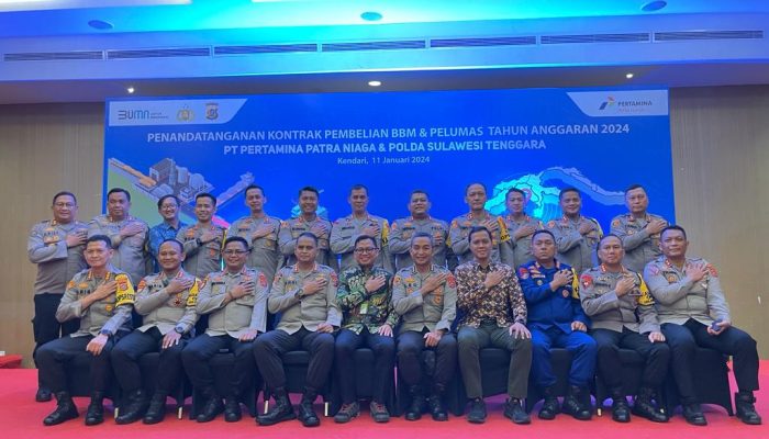 Polda Sultra dan Pertamina Patra Niaga Sulawesi Resmi Teken Kontrak BBM dan Pelumas 2024 Senilai Rp37 Miliar untuk Dukung Kegiatan Operasional Polri