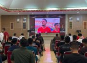 Personel Polda Sultra Gelar Nobar Semifinal AFC U-23 di Aula Dachara