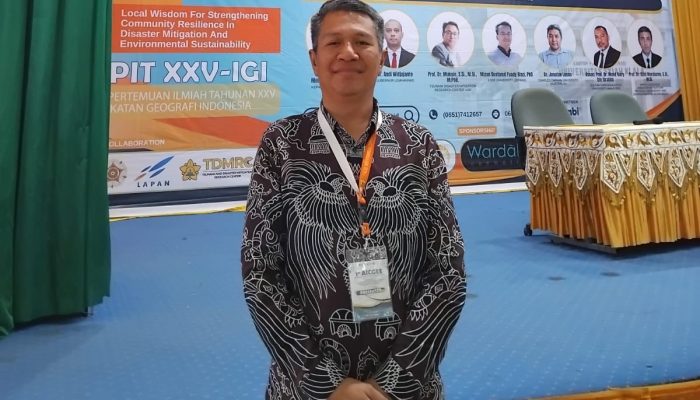 Pemahaman Informasi Geospasial dalam Perencanaan Pembangunan Kabupaten Muna Barat: Sharing Session untuk Calon Pemimpin Muna Barat 2024-2029